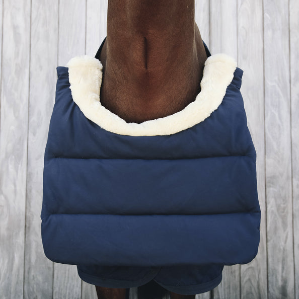 product shot image of the Horse Bib Winter - Navy