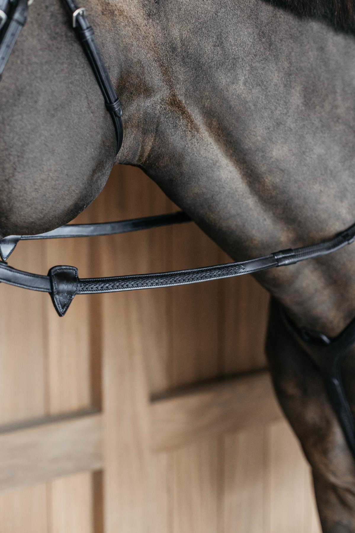 New English Collection Rubber Reins with 7 Leather Loops and Plaited Finish