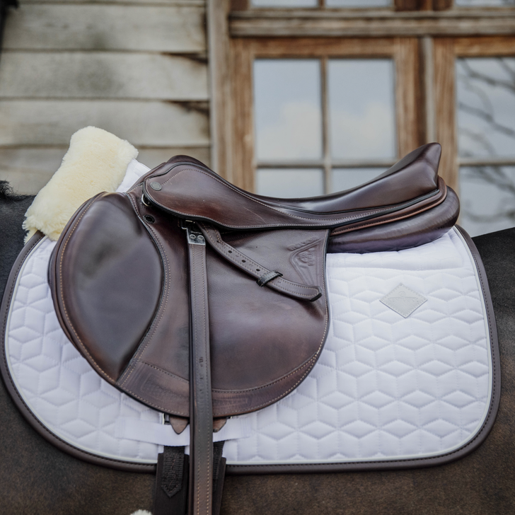 product shot image of the Skin Friendly Saddle Pad Jumping Star Quilting - White