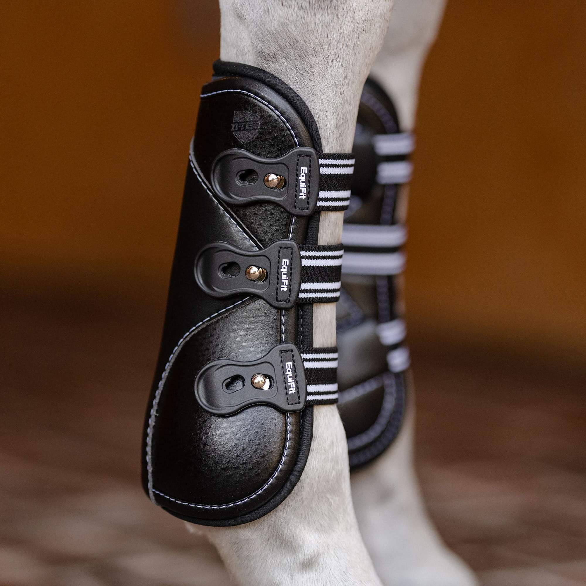 product shot image of the D-Teq™ Front Boot