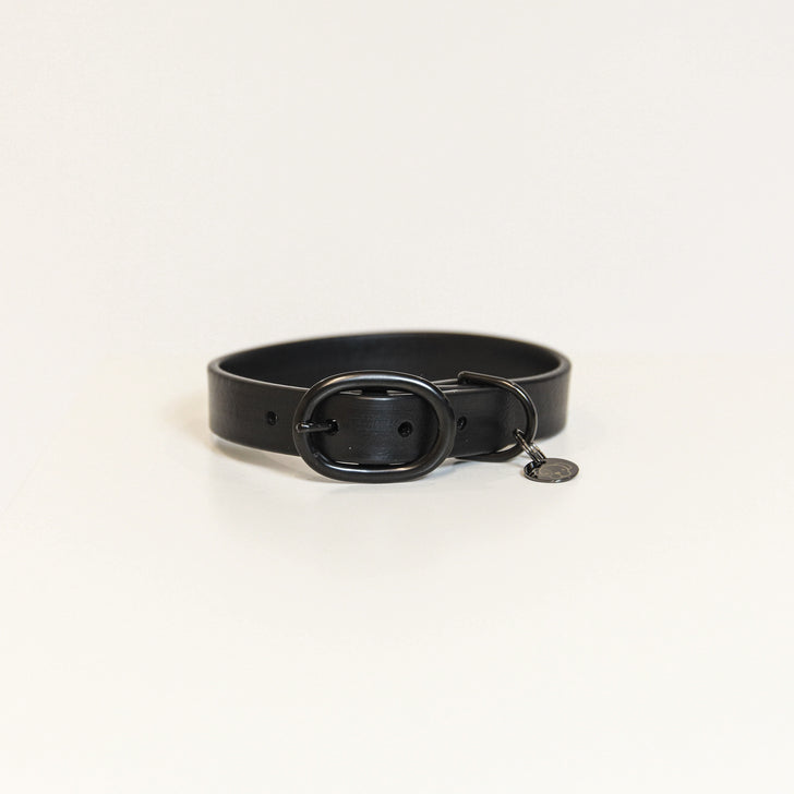 product shot image of the kentucky horsewear dog collar soft rubber black